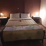 Kastania Korakis Konukevi