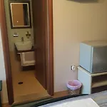 Kastania Korakis Konukevi Kastanéa