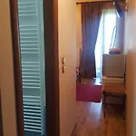 Kastania Korakis Konukevi 3*