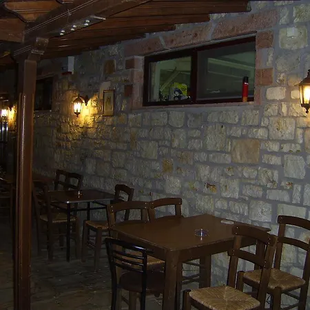 Kastania Korakis בית הארחה