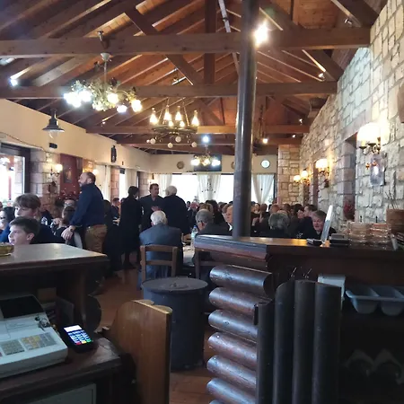 Kastania Korakis 카스타네아