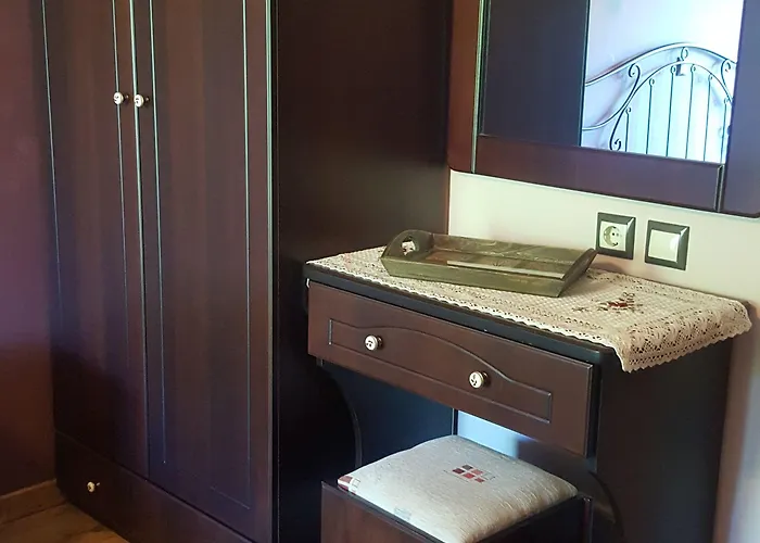 Kastania Korakis Кастанеа