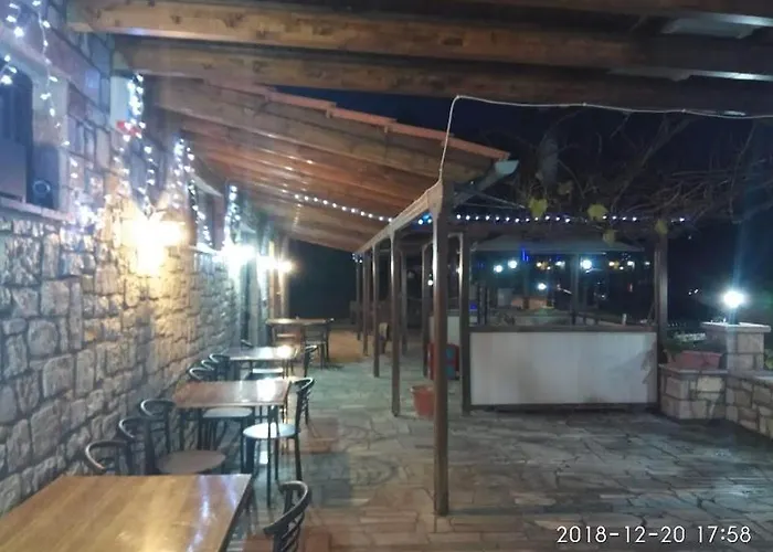 Kastania Korakis Гостевой дом Кастанеа